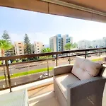 Samson Sea Breeze, 3bed Sleeps 6, Free Wifi Apartamento Limassol