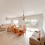 Samson Sea Breeze, 3bed Sleeps 6, Free Wifi Apartamento