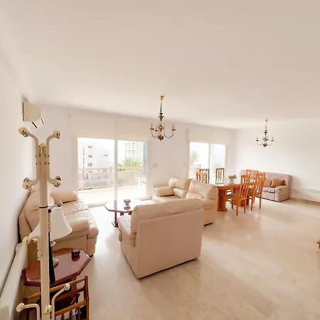 Apartament Samson Sea Breeze, 3bed Sleeps 6, Free Wifi Limassol