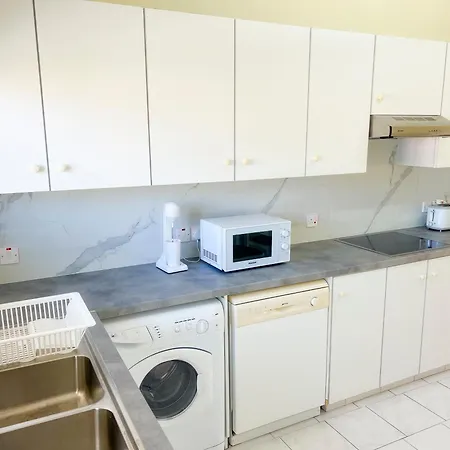 Samson Sea Breeze, 3bed Sleeps 6, Free Wifi * Limassol