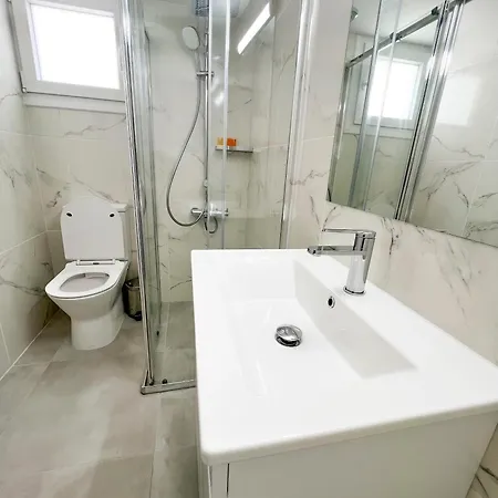 Samson Sea Breeze, 3bed Sleeps 6, Free Wifi Appartement Limassol