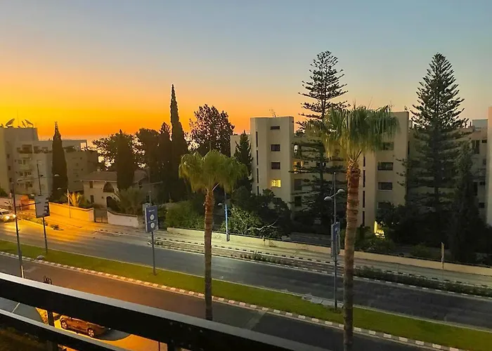 Samson Sea Breeze, 3bed Sleeps 6, Free Wifi * ليماسول