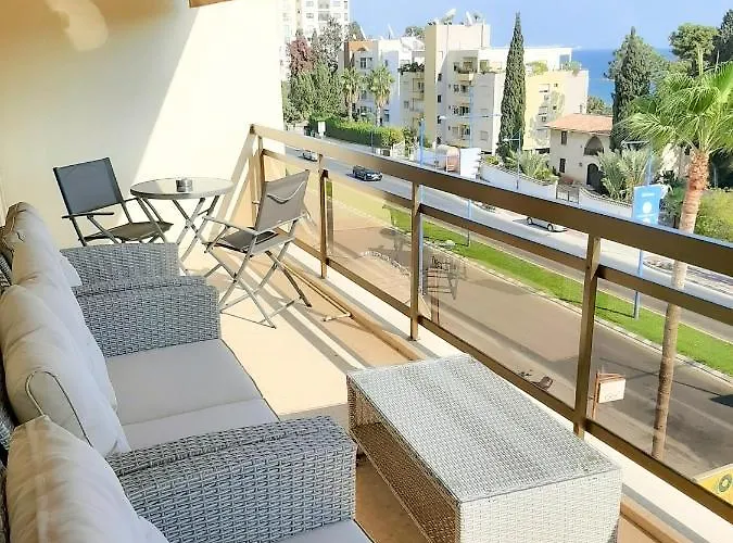 Samson Sea Breeze, 3bed Sleeps 6, Free Wifi アパート リマソール