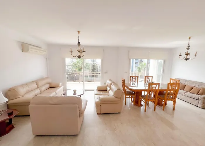 アパート Samson Sea Breeze, 3bed Sleeps 6, Free Wifi