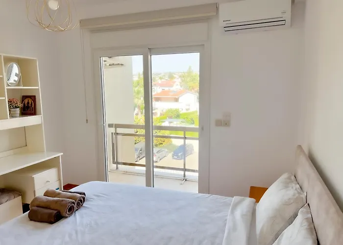 Samson Sea Breeze, 3bed Sleeps 6, Free Wifi リマソール